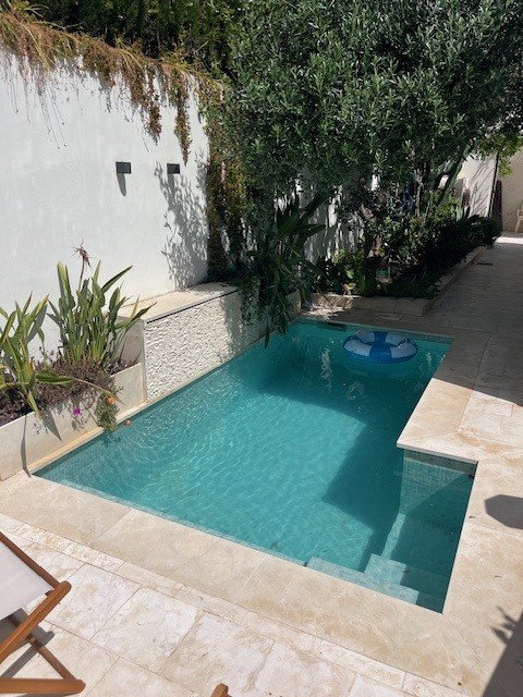 Neuer Pool 6